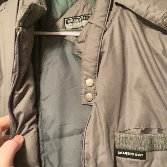 Vintage Members Only bomber - Picture 2 of 3